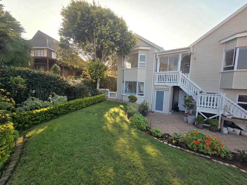 5 Bedroom Property for Sale in Outeniqua Strand Western Cape